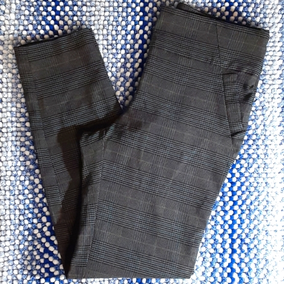 Soho Apparel Pants - Soho Apparel Ltd. Pull on Plaid Printed Pants